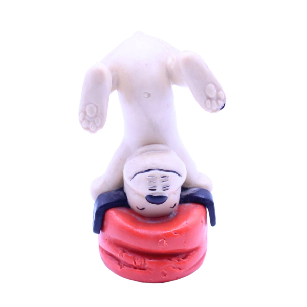 Schleich Wum Handstand auf rotem Kissen | Loriot 80er | hoppla-stuff.de